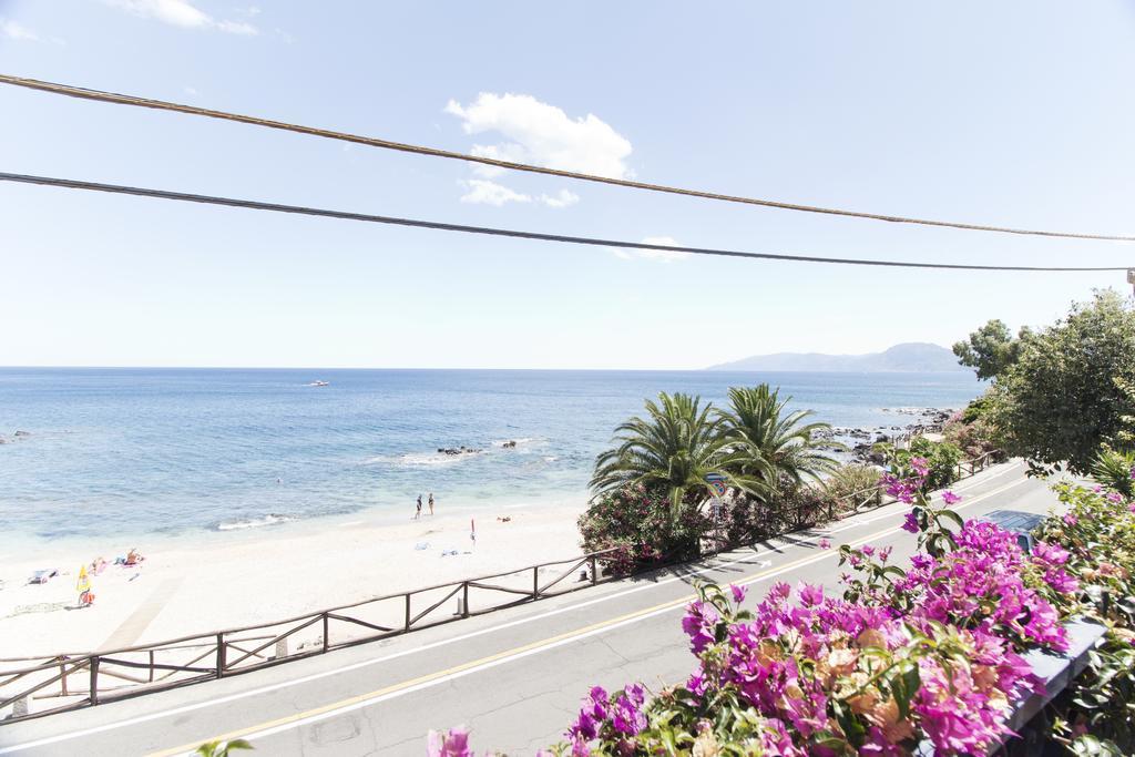 Casa Sulla Spiaggia Cala Gonone Cameră foto